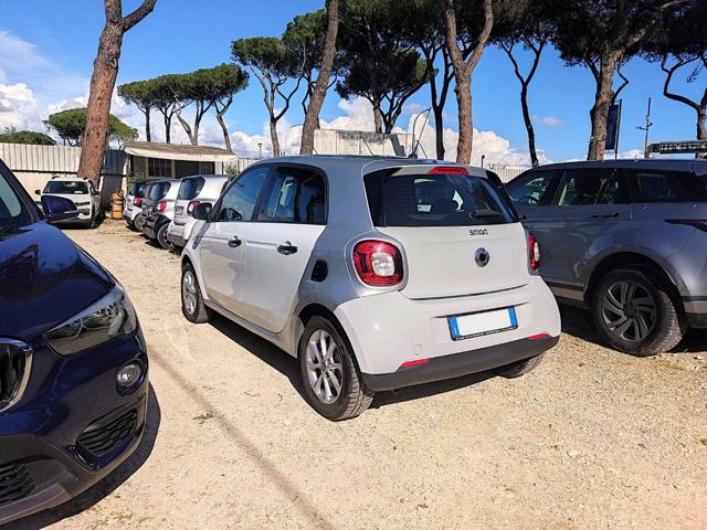 smart forFour 1.0cc YOUNGSTER 71cv CRUISE CONTROL CERCHI LEGA - foto 4 di 4