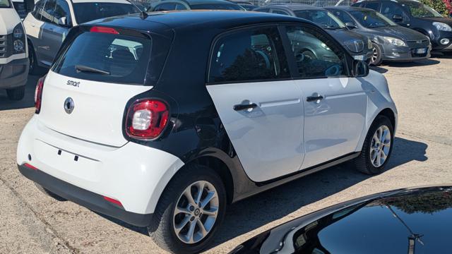 smart forFour 1.0 71cv CRUISE CONTROL usato a ROMA