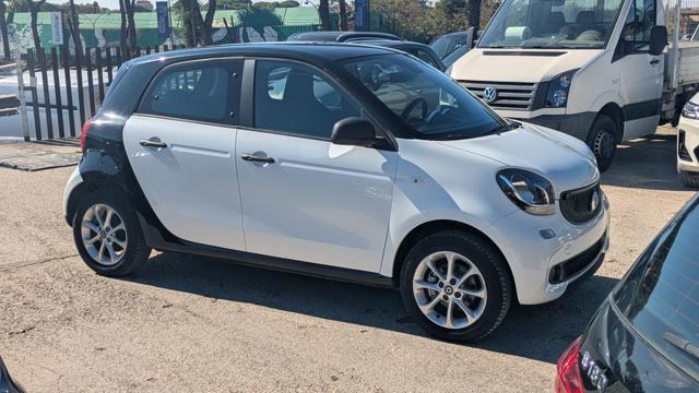 smart forFour 1.0 71cv CRUISE CONTROL - foto 3 di 4