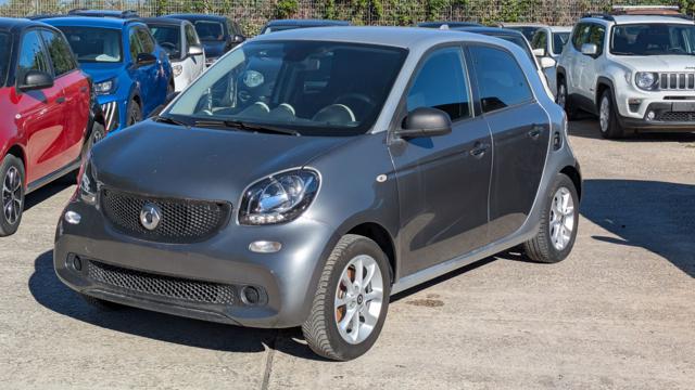 smart forFour 1.0cc 71cv usato a ROMA