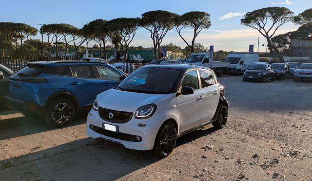 smart forFour TURBO 0.9cc 90cv CRUISE CONTROL CERCHI IN LEGA - foto 2 di 4
