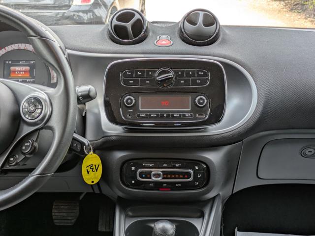 smart forFour PASSION 1.0cc 71cv LANE ASSIST SEDILI RISCALD. usato a ROMA