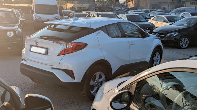 Toyota C-HR 1.2cc 98cv(120cv) LANE ASSIST TELECAM - foto 3 di 4