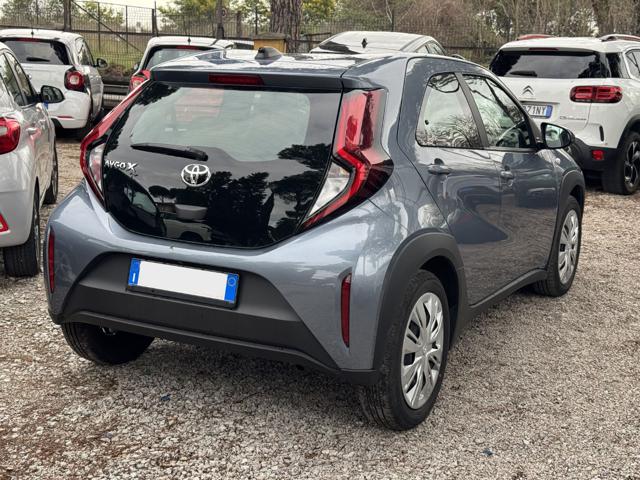 Toyota Aygo X 1.0cc 72cv BRAKE ASSIST TELECAM ANDROID/CARPLAY - foto 4 di 4