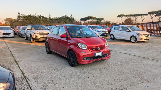 smart forFour BRABUS XCLUSIVE 0.9cc 109cv TELECAM TETTO PANORAMA usato a ROMA