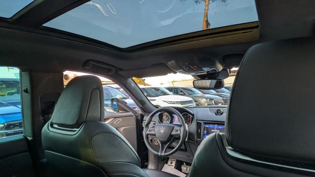 Maserati Levante V6 AWD 3.0d 349cv TETTO PANORAMICO NAVIGATORE, del 2020, 158.531 km, in vendita a Roma (RM)