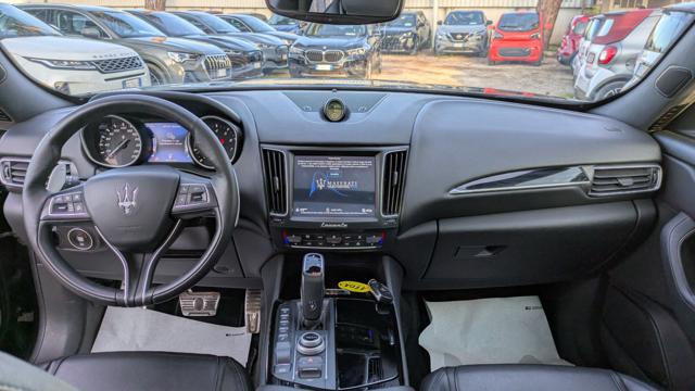 Maserati Levante V6 AWD 3.0d 349cv TETTO PANORAMICO NAVIGATORE, del 2020, 158.531 km, in vendita a Roma (RM)