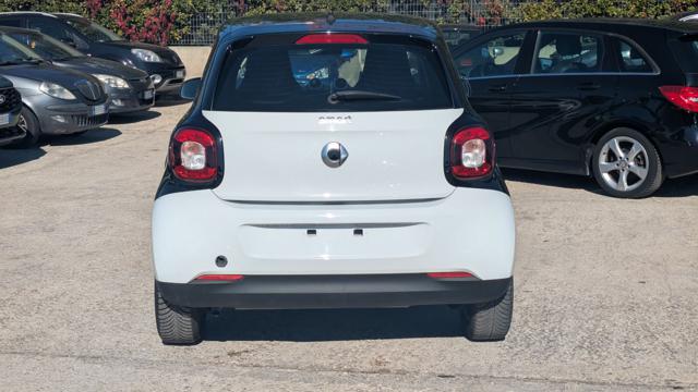 smart forFour 1.0 71cv CRUISE CONTROL, del 2015, 92.020 km, in vendita a Roma (RM)