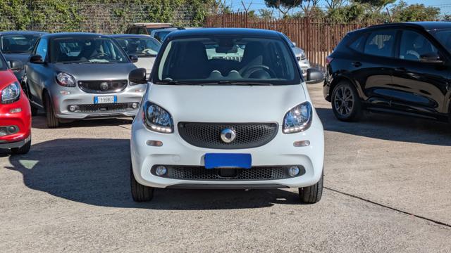 smart forFour Twinamic 1.0cc 71cv - foto 3 di 4