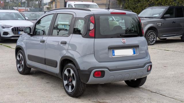 Fiat Panda CROSS HYBRID 1.0cc 70cv - foto 3 di 4
