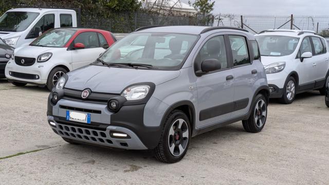 Fiat Panda CROSS HYBRID 1.0cc 70cv - foto 2 di 4