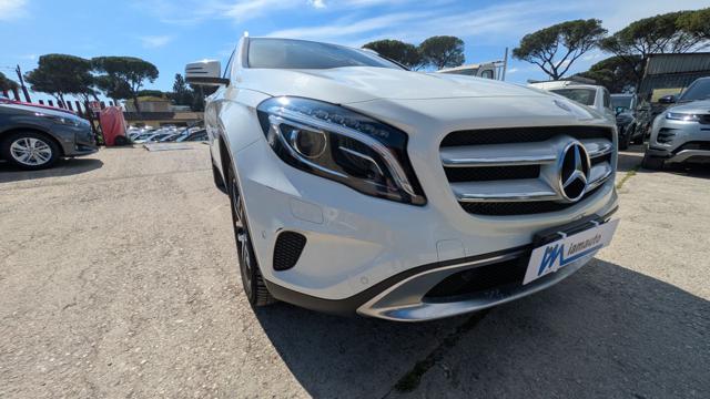 Mercedes-Benz GLA 200 1.6cc 156cv NAVIGATORE CAMERA POST. INT. PELLE usato a ROMA
