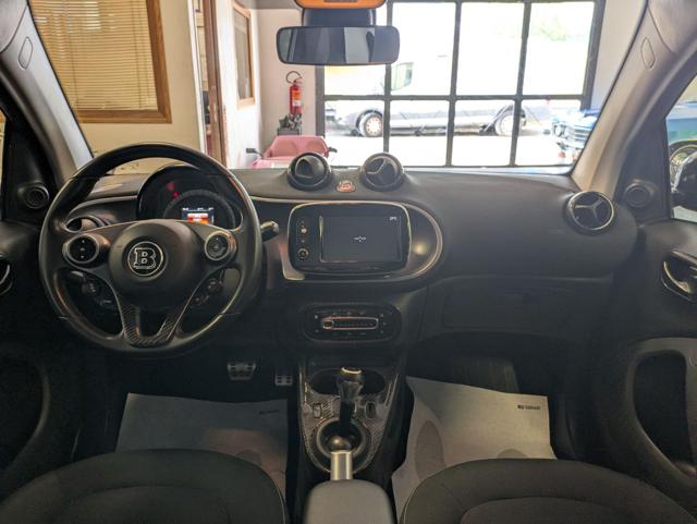 smart forTwo BRABUS 1.0cc 71cv TETTO PANORAM CRUISE CONTR, del 2016, 74.050 km, in vendita a Roma (RM)