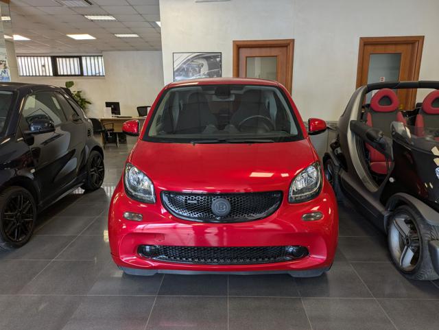 smart forTwo BRABUS 1.0cc 71cv TETTO PANORAM CRUISE CONTR - foto 2 di 4