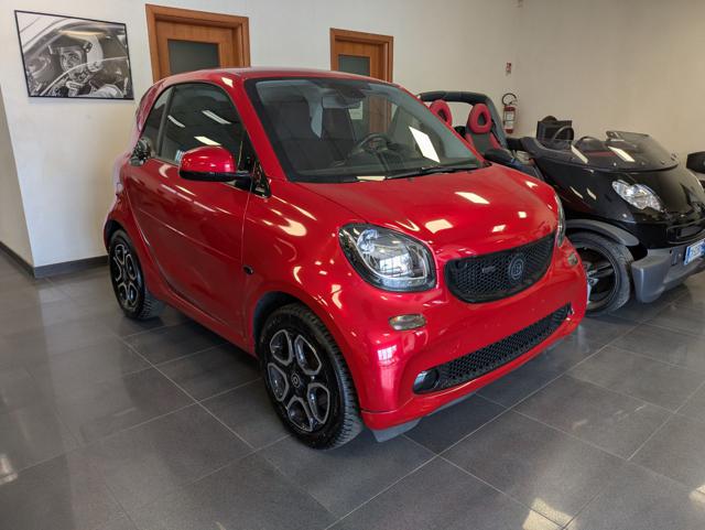 smart forTwo BRABUS 1.0cc 71cv TETTO PANORAM CRUISE CONTR - foto 3 di 4