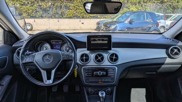 Mercedes-Benz GLA 200 1.6cc 156cv NAVIGATORE CAMERA POST. INT. PELLE usato a ROMA