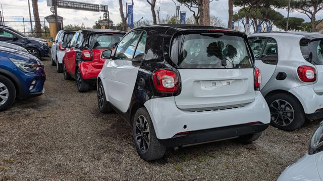 smart forTwo 1.0cc 71cv AUTOMATICA CRUISE CONTROL - foto 4 di 4