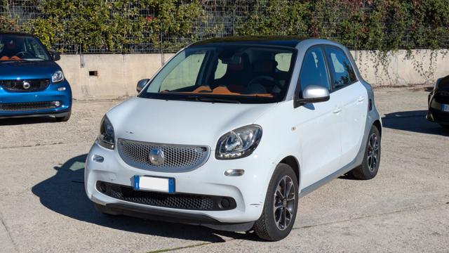 smart forFour PASSION 1.0cc 71cv TETTO PANORAMICO - foto 3 di 4
