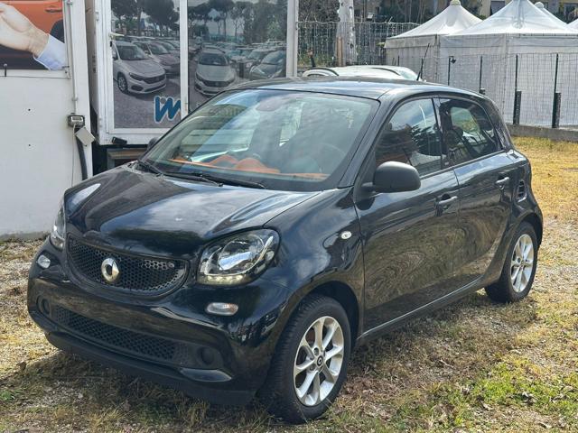 smart forFour Passion 0.9cc 90cv Riscald. Sedili Cruise Contr - foto 2 di 4