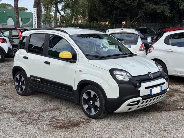 Fiat New Panda PANDINA CROSS HYBRID 1.0cc 70cv - foto 2 di 4