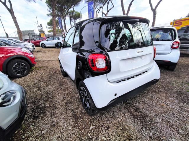 smart forTwo 1.0cc 61cv OK NEOPATENTATI BLUETOOTH CRUISECONTROL, del 2016, 110.405 km, in vendita a Roma (RM)