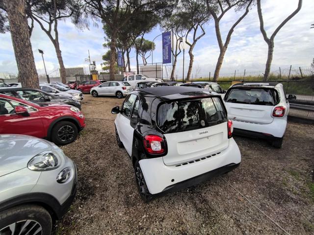smart forTwo 1.0cc 61cv OK NEOPATENTATI BLUETOOTH CRUISECONTROL usato a ROMA