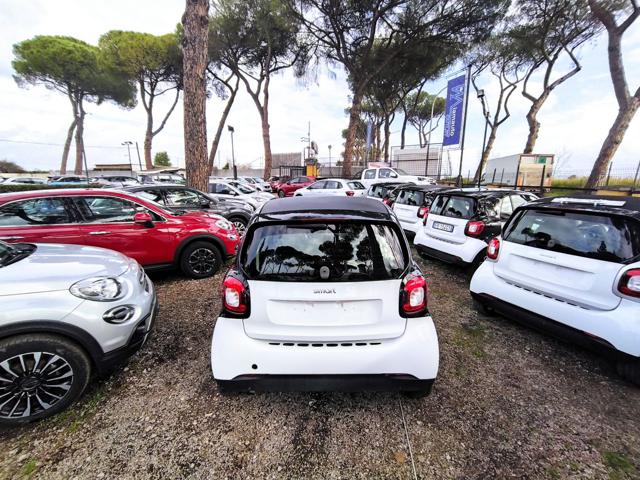 smart forTwo 1.0cc 61cv OK NEOPATENTATI BLUETOOTH CRUISECONTROL - foto 3 di 4