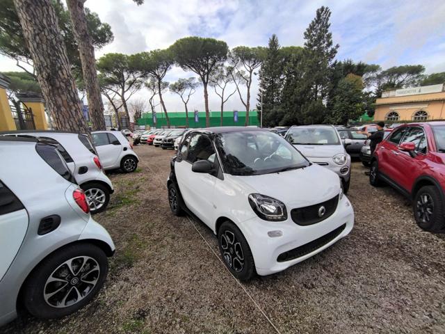 smart forTwo 1.0cc 61cv OK NEOPATENTATI BLUETOOTH CRUISECONTROL usato a ROMA