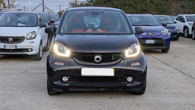 smart forTwo 1.0cc 71cv CERCHI IN LEGA CRUISE CONTROL - foto 3 di 4