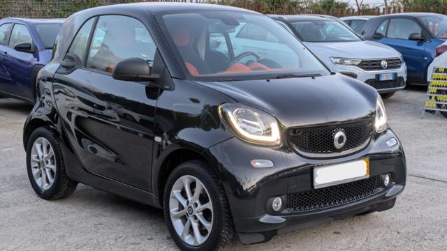 smart forTwo 1.0cc 71cv CERCHI IN LEGA CRUISE CONTROL - foto 2 di 4