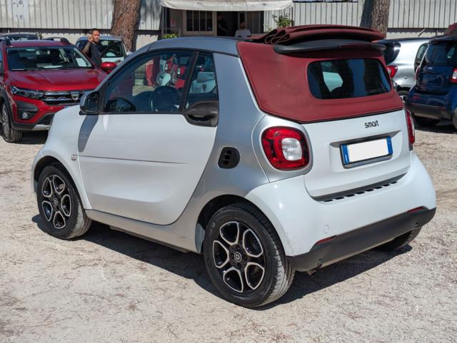smart forTwo CABRIO 1.0cc 71cv CERCHI IN LEGA CRUISE CONTROL - foto 4 di 4