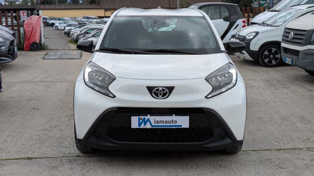 Toyota Aygo X Active 1.0cc 72cv AUTOMATICA IOS/ANDROID CRUISE - foto 2 di 4