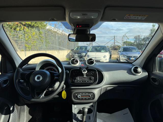 smart forFour 1.0 PASSION 70cv Cambio Automatico, del 2017, 94.470 km, in vendita a Roma (RM)