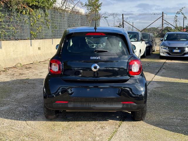 smart forFour 1.0 PASSION 70cv Cambio Automatico, del 2017, 94.470 km, in vendita a Roma (RM)