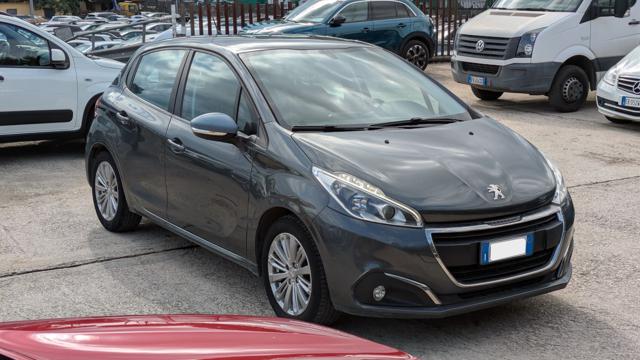Peugeot 208 1.2cc 82cv - foto 4 di 4