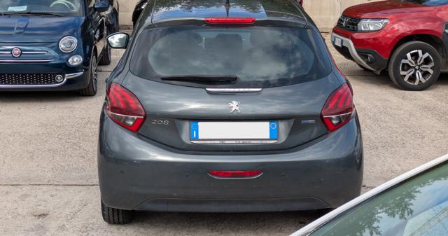 Peugeot 208 1.2cc 82cv - foto 3 di 4