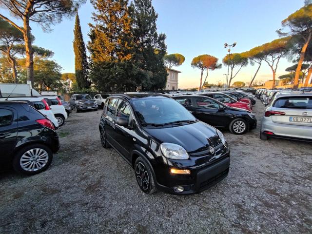 Fiat Panda 1.0cc HYBRID CITYLIFE 70cv GSE usato a ROMA