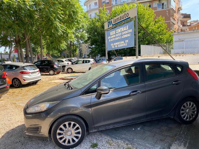 Ford Fiesta 1.5tdci BUSINESS 75cv BLUETOOTH CLIMA STEREO usato a ROMA