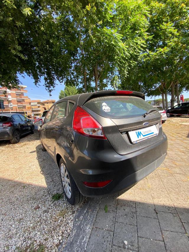 Ford Fiesta 1.5tdci BUSINESS 75cv BLUETOOTH CLIMA STEREO usato a ROMA