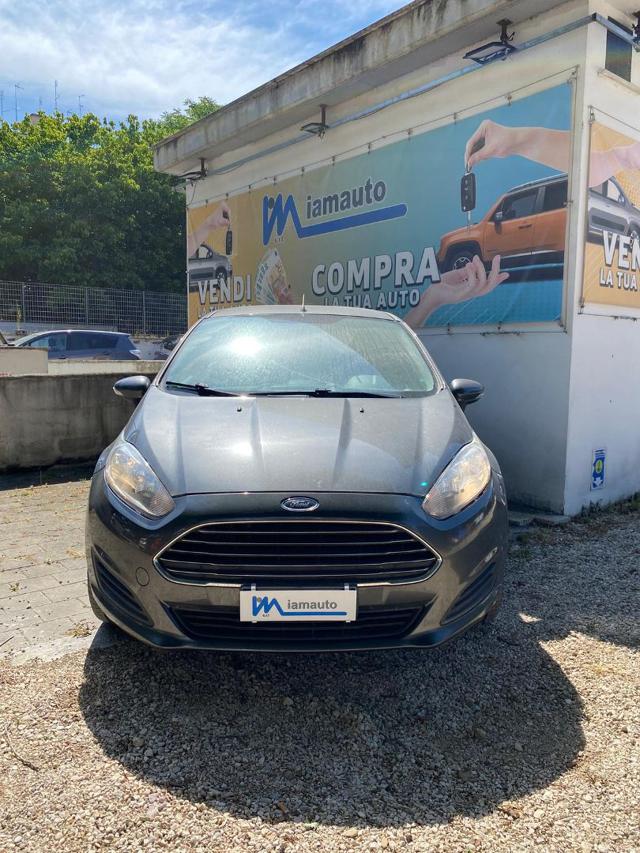 Ford Fiesta 1.5tdci BUSINESS 75cv BLUETOOTH CLIMA STEREO, del 2016, 162.017 km, in vendita a Roma (RM)