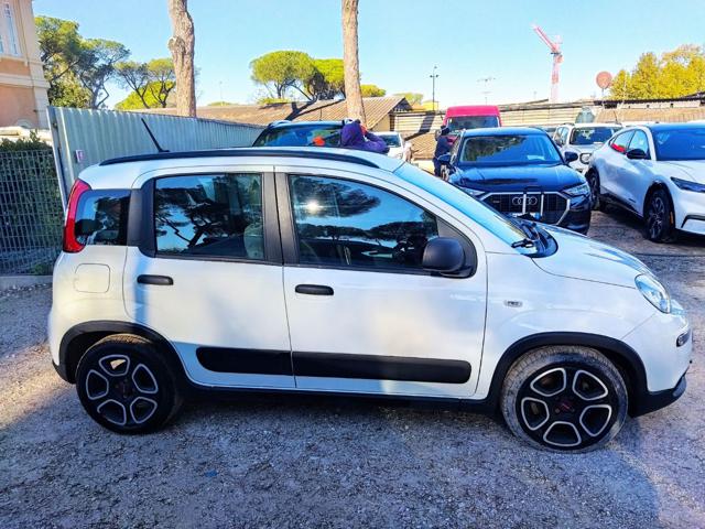 Fiat Panda 1.0cc HYBRID GSE CITYLIFE 70cv BLUETOOTH, del 2022, 22.173 km, in vendita a Roma (RM)