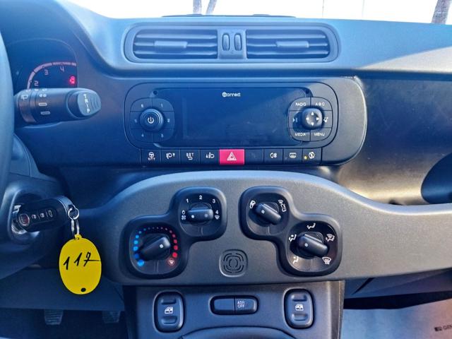 Fiat Panda 1.0cc HYBRID GSE CITYLIFE 70cv BLUETOOTH usato a ROMA