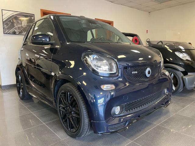 smart forTwo 0.9cc BRABUS CABRIO TAILOR MADE 109cv NAVI SENSORI usato a ROMA