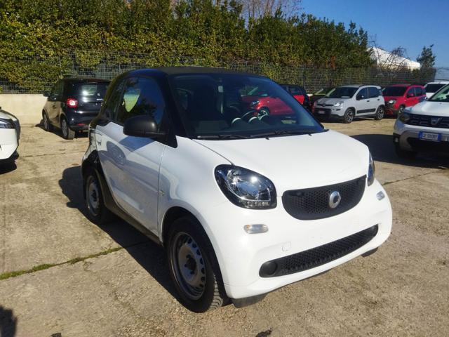 smart forTwo 1.0cc YOUNGSTER 71cv SENS PARK CRUISE - foto 2 di 4
