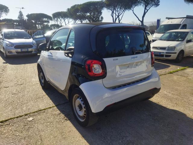 smart forTwo 1.0cc YOUNGSTER 71cv SENS PARK CRUISE - foto 4 di 4