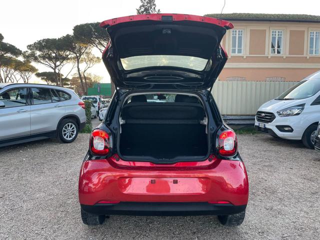 smart forFour 1.0cc 71cv BLUETOOTH CRUISE CLIMA AUTO, del 2016, 99.900 km, in vendita a Roma (RM)