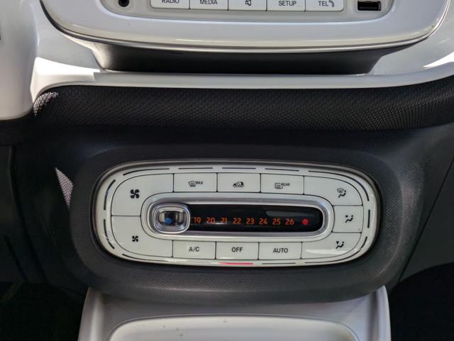 smart forFour 1.0 GPL 72CV PASSION TWINAMIC TETTO PANORAMA usato a ROMA
