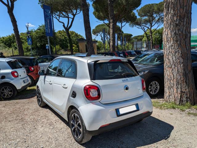 smart forFour 1.0 GPL 72CV PASSION TWINAMIC TETTO PANORAMA - foto 3 di 4