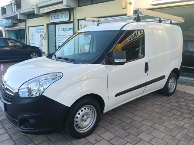 Opel Combo 1.6 CDTI 105CV EcoFLEX PC-TN Van S&S (750kg) E6 usato a ALTIDONA