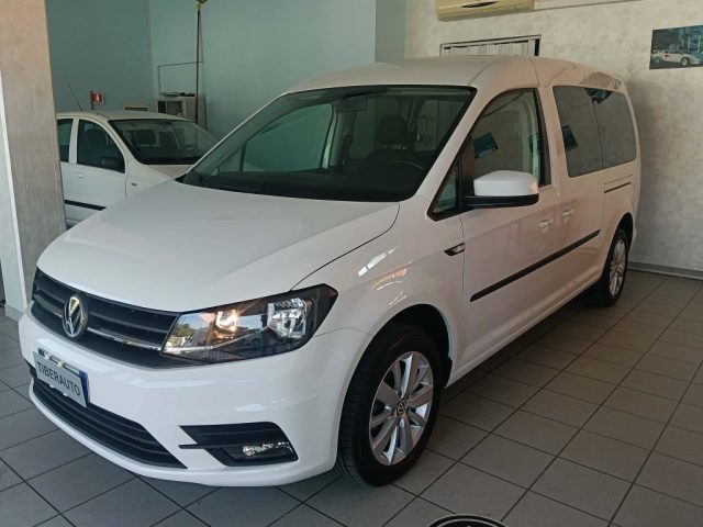 Volkswagen Caddy 2.0 TDI 102 CV Trendline Maxi 7 posti - foto 3 di 4